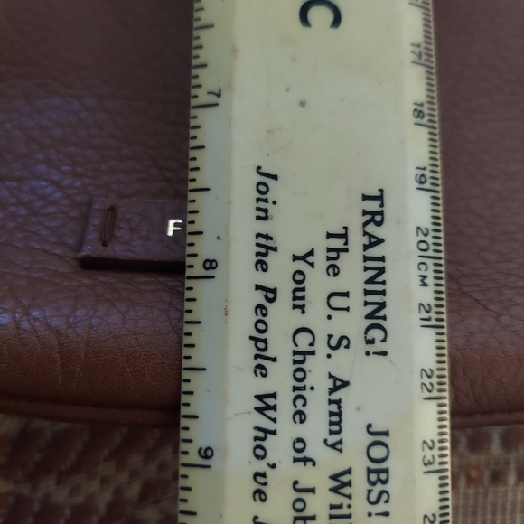 VTG Fossil 100% Genuine Brown Leather Crossbody/Shoulder Bag. Adjustable Strap - Picture 14 of 14